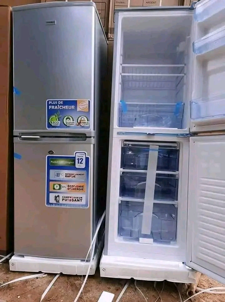 RÉFRIGÉRATEUR COMBINÉ NASCO