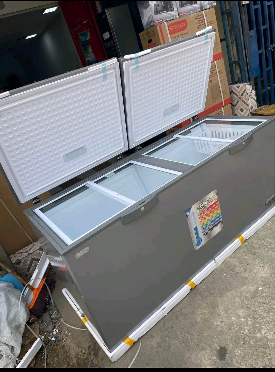 CONGÉLATEUR HORIZONTAL SMART TECHNOLOGY 600L+ VITRE