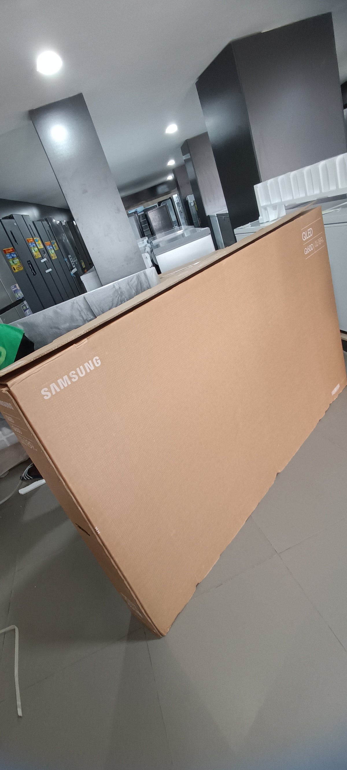 TÉLÉVISION CONNECTÉE SAMSUNG 75 POUCES UHD4K