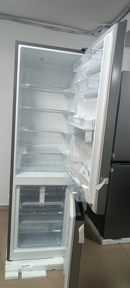 Réfrigérateur combiné Hisense avec fontaine